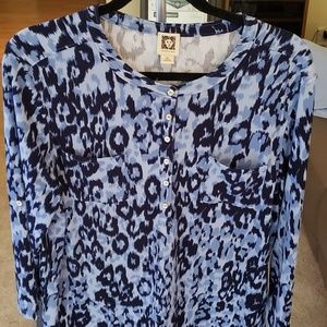 Women's blouse